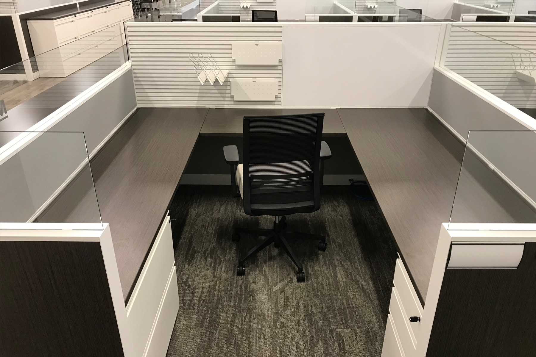 Kimball Narrate Systems w/ Joya Task Chair