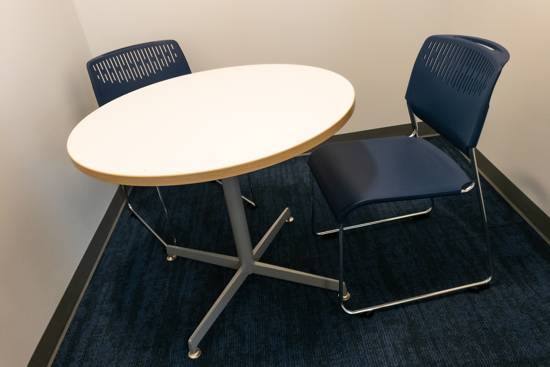 Kimball Dock™ Breakroom Table and Kimball® Poly™ Breakroom Chairs